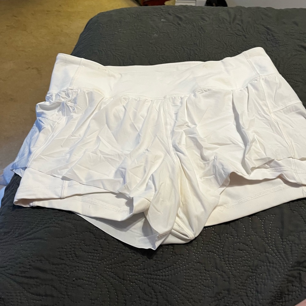size 12 white lululemon skirt